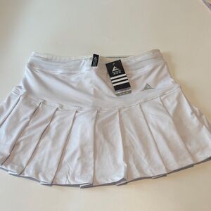 Athletic White Pleated Skater Skirt with Performance Waistband